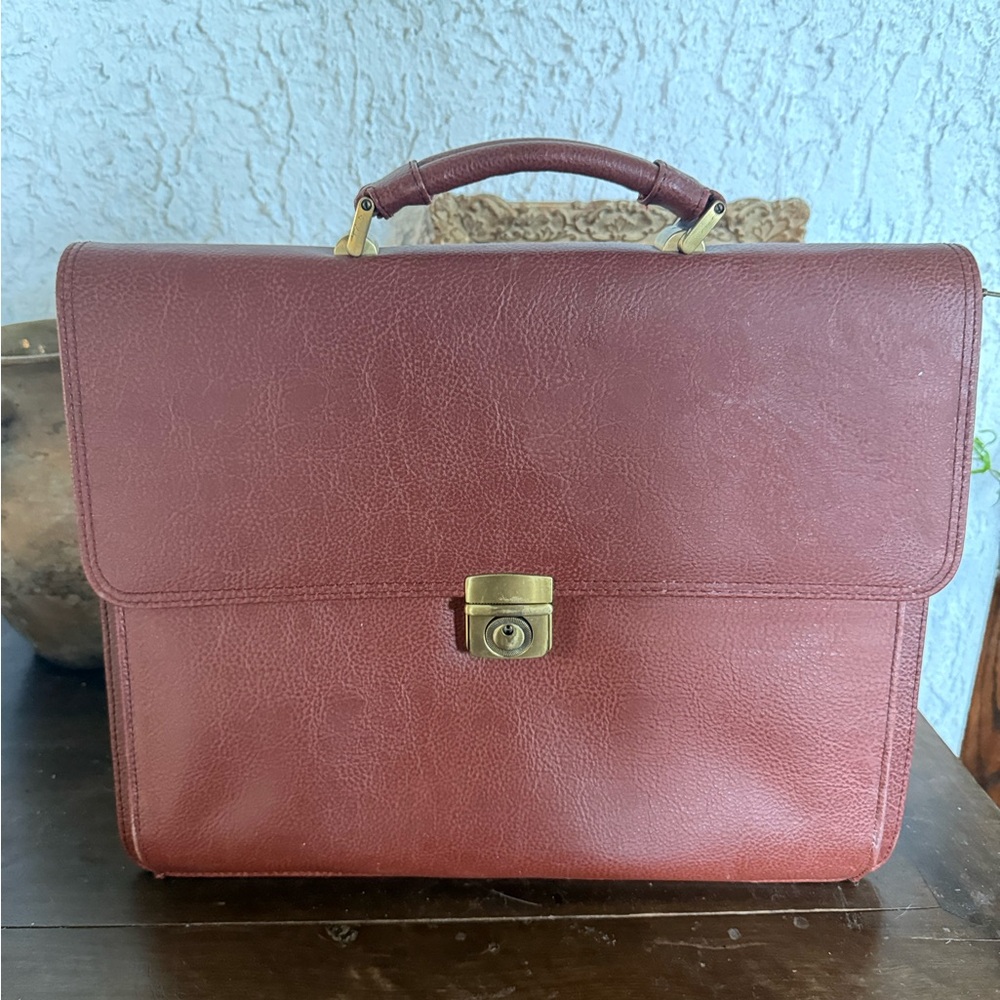 VNTG Genuine Leather Briefcase Travel Bag in Maroon